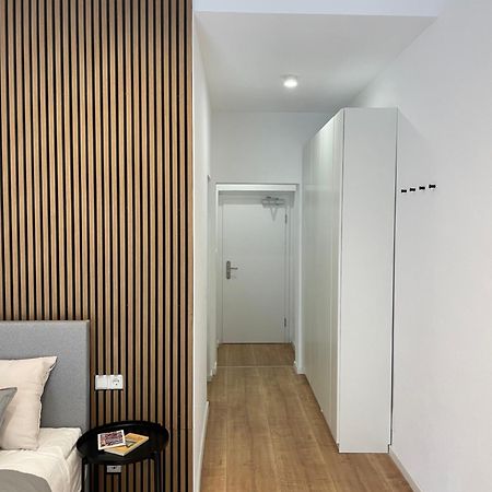 Modernes Apartment Im Zentrum Von คาร์ลสรูเฮอ ภายนอก รูปภาพ