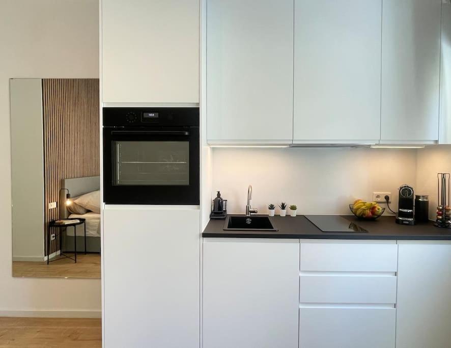Modernes Apartment Im Zentrum Von คาร์ลสรูเฮอ ภายนอก รูปภาพ